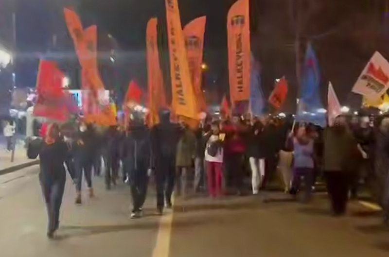 Беспорядки в Турции: генконсул Казахстана просит соотечественников быть осторожными