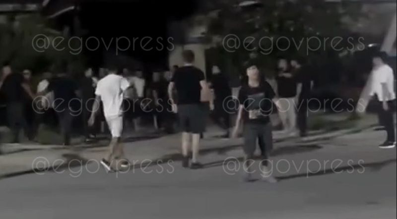 Шымкентские джигиты устроили массовую драку посреди улицы