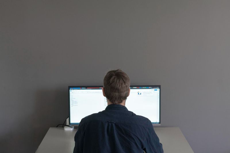 В Казахстане предложили официально признать новые профессии