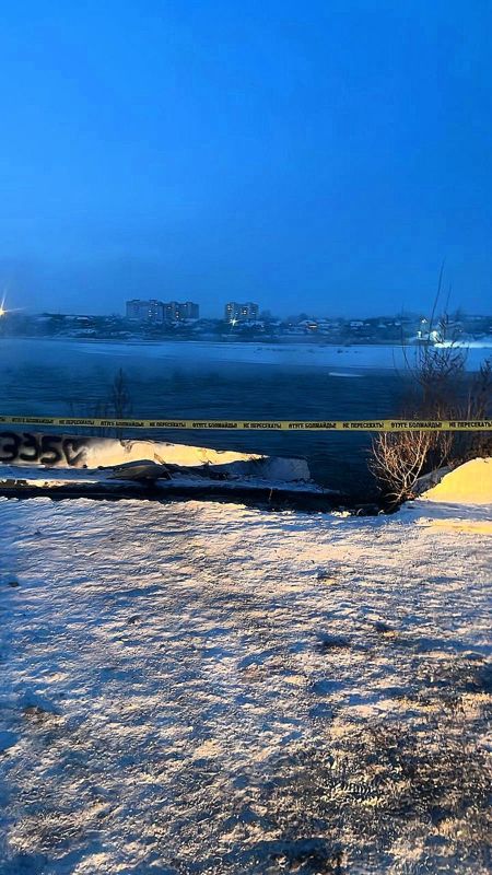 Автомобиль сорвался с обрыва в Иртыш: в машине находились четверо человек