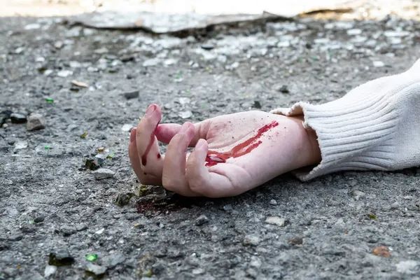 В Астане 18-летняя студентка покончила с собой