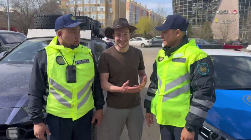 В Уральске нашли заблудившегося американца