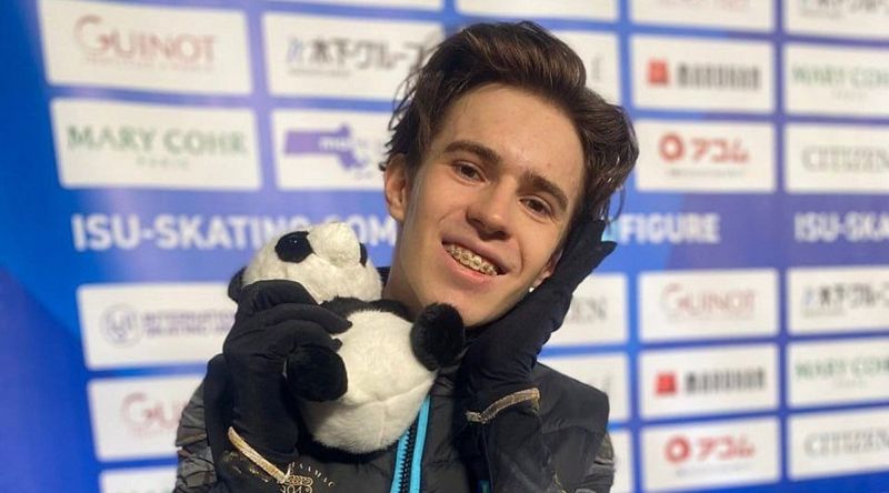 Серебро завоевал казахстанский фигурист на ЧМ в Бостоне