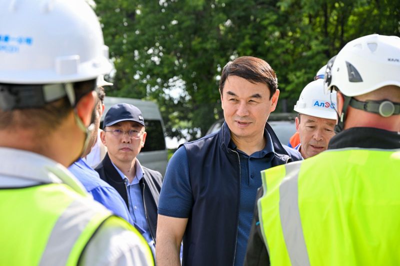 Новый аким Алматы готовит город к зиме: Сатыбалды поручил закончить работы до 31 августа