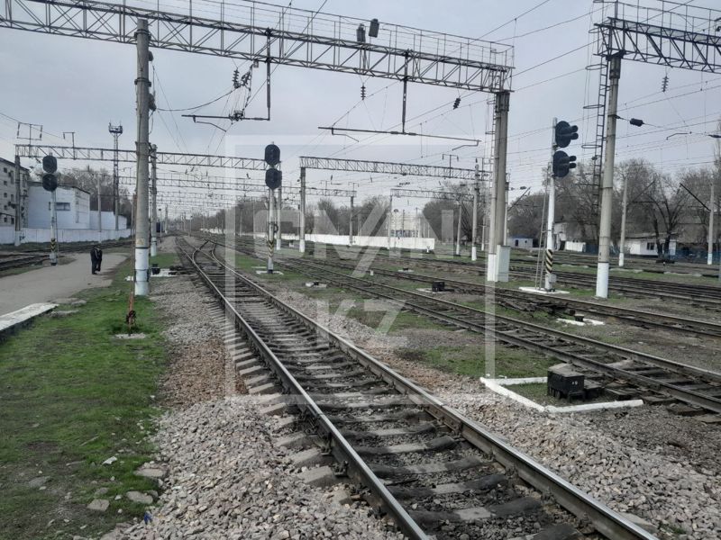 Аэропорт Алматы вовремя не слил авиационное топливо: на вокзале образовался затор