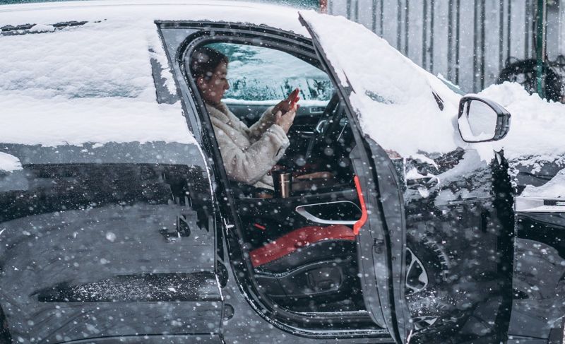 Бес минут ішінде автокөлікті жылыту: депутат даулы нормативтер туралы еске салды