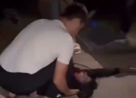 В Уральске 19-летний водитель снес столб и перевернул машину: погиб один человек