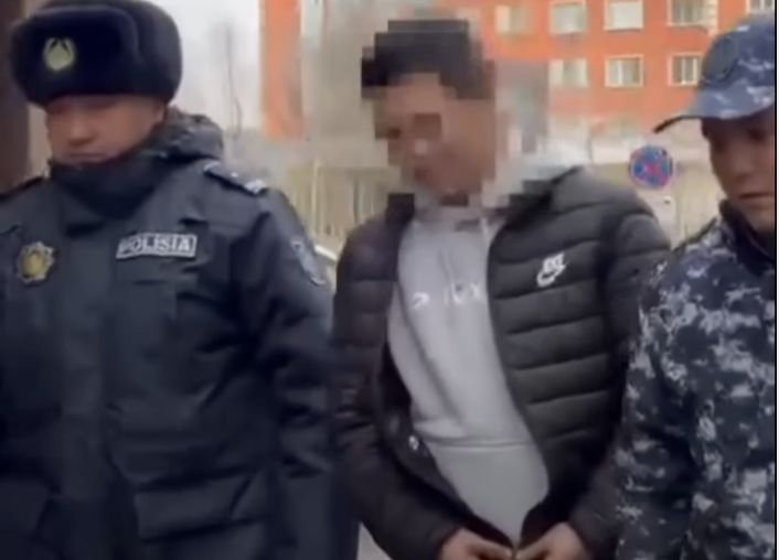 Бойца ММА и тиктокера Ануарбека Бекембетова арестовали на 15 суток