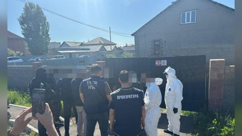 Крупную нарколабораторию накрыли в Акмолинской области: четверых подозреваемых задержали