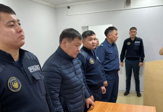 Подорвал доверие и опорочил честь: суд наказал экс-прокурора Рудного