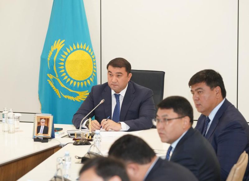 «Расточительность недопустима»: аким Туркестанской области распорядился наказать чиновников