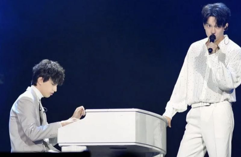 Младший брат Димаша Кудайбергена рассмешил всех своим участием в челлендже