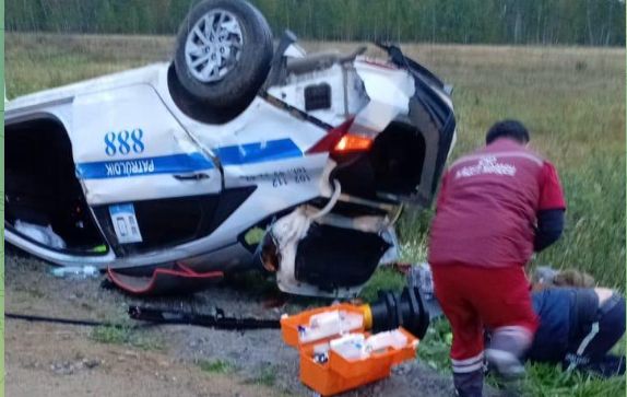 Полицейские попали в аварию на трассе Кокшетау – Рузаевка