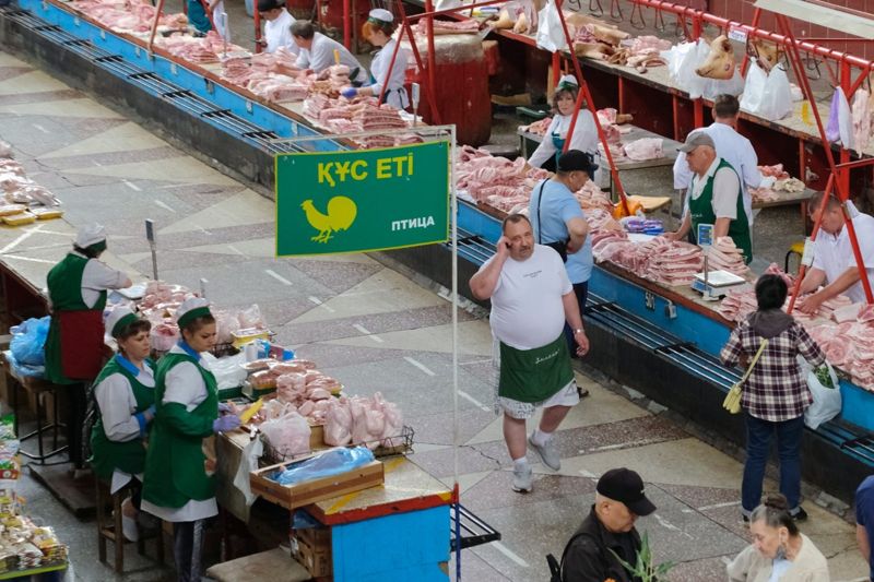 Рис, молоко, яйца и сахар: цены на какие продукты сдерживают в Алматы