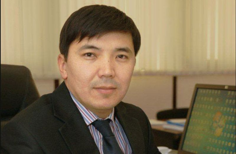 Задержан бывший вице-министр труда Акмади Сарбасов