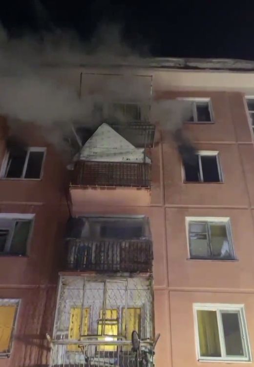 В Усть-Каменогорске при пожаре спасли 8 человек