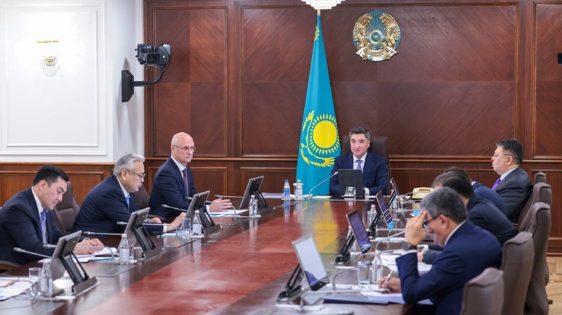 Бектенов о будущем энергетики: Казахстану нужна устойчивая сеть и новые технологии