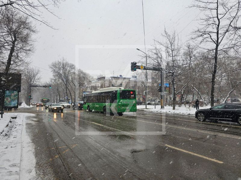 Только половина автобусов Алматы выйдет на линию 1 января