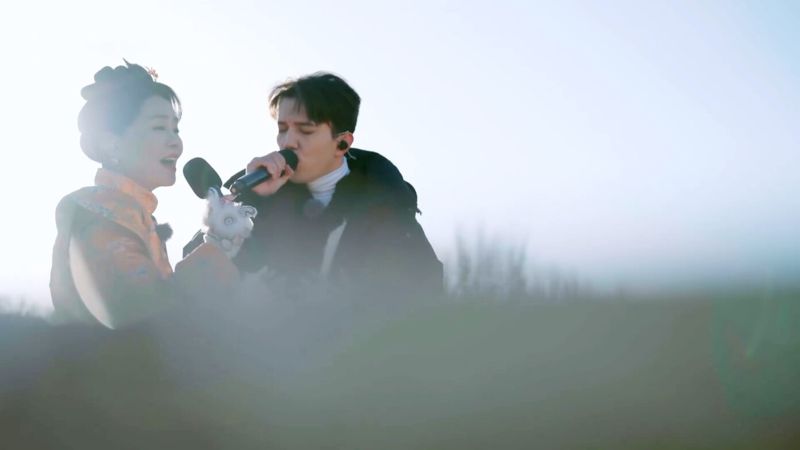 Кобыз и Шэн: вокальный эксперимент провели Димаш Кудайберген и китайская певица Гун Линна