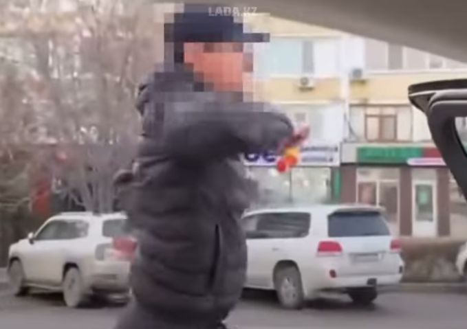 За лезгинку на проезжей части оштрафовали нескольких водителей в Актау