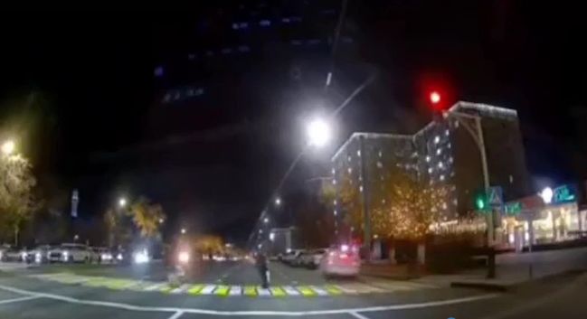 Таксист сбил 8-летнюю девочку на пешеходном переходе в Актобе