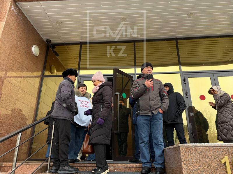 Замминистра объяснил, почему Косанов не встретился с митингующими