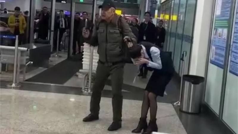 Захват заложницы в аэропорту Алматы: дело передали в суд