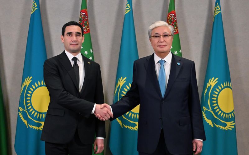 Токаев встретился с президентом Туркменистана