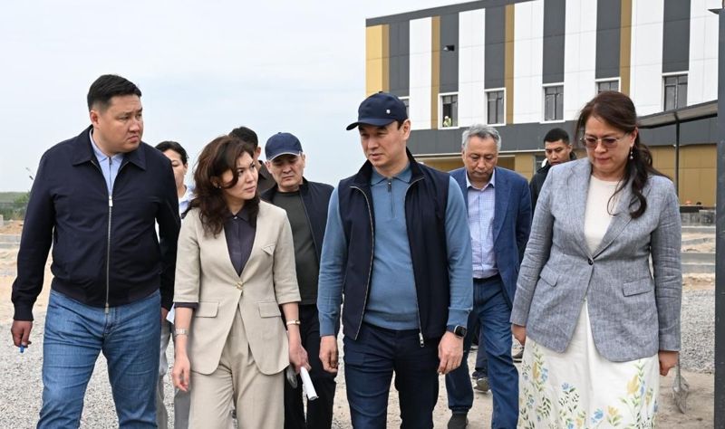 Новый аким поручил ускорить строительство больницы в Алматы