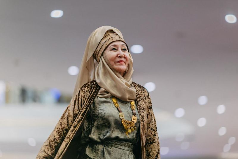 Казахские бабушки выступят на подиумах Парижа и Милана