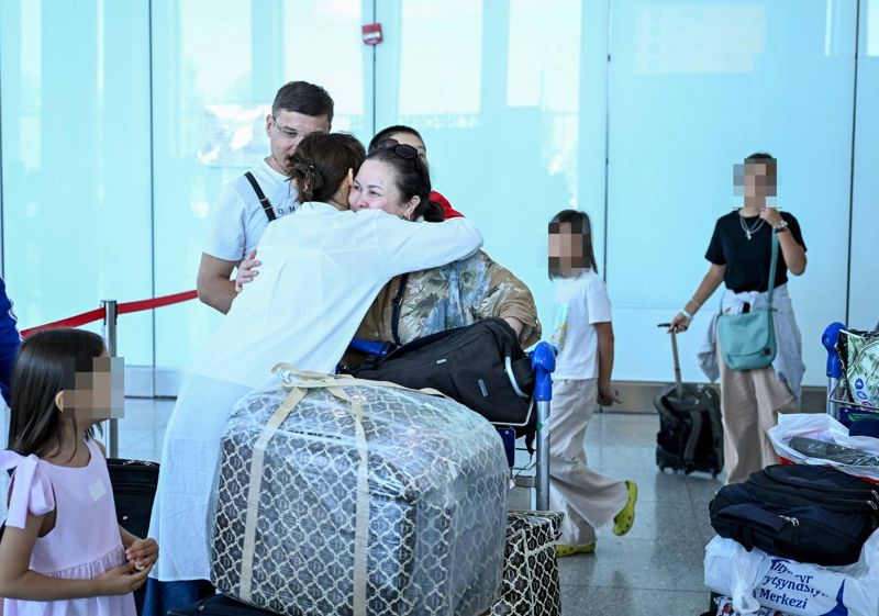 Почти 300 казахстанцев вернули из Ирана и Израиля: подробности рассказали в МИД