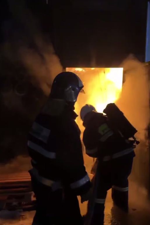 Склад сгорел в Алматы