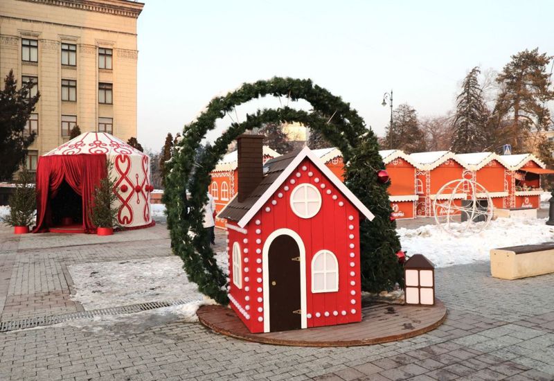 Праздничные юрты Аяз Ата установили в Алматы