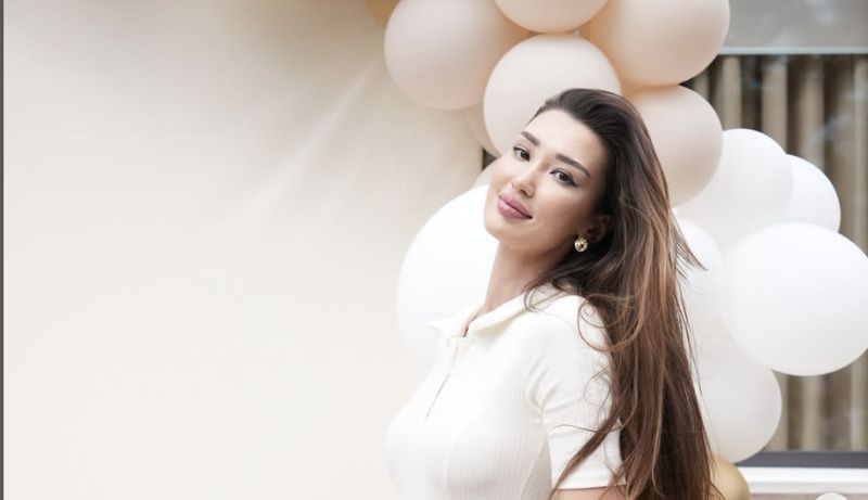 «Бывший муж, наверное, кусает локти»: элегантная Сабина Алтынбекова восхитила сеть