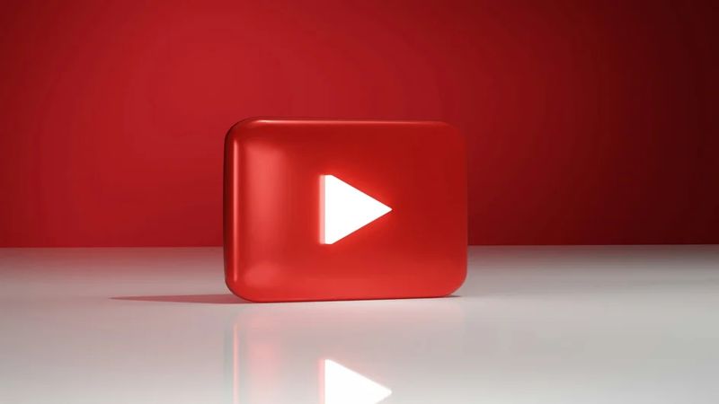 YouTube будет блокировать ролики с кликбейтом и дипфейками