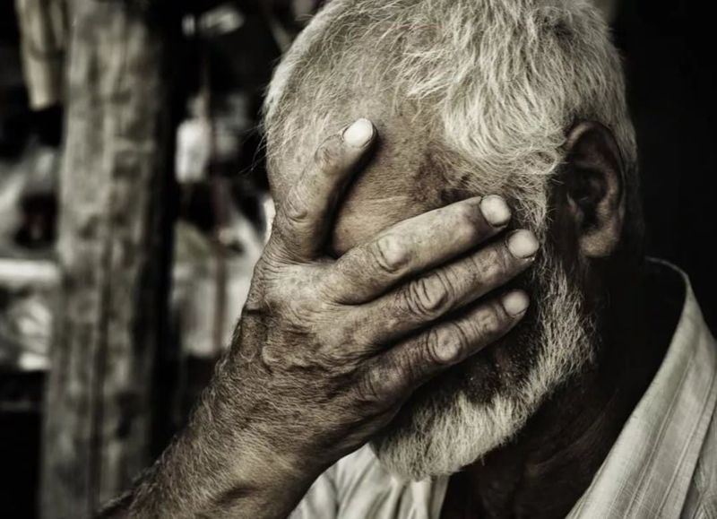 В Темиртау избили подростков, которые издевались над пенсионером