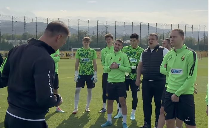 Темірлан Анарбеков Қайраттың негізгі командасымен жаттығуға оралды