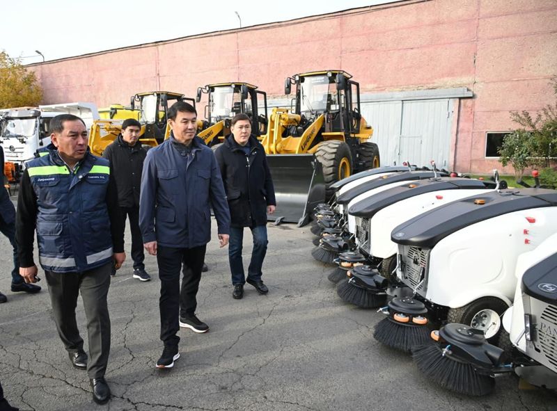 Дархан Сатыбалды проверил готовность коммунальных служб Алматы к зиме