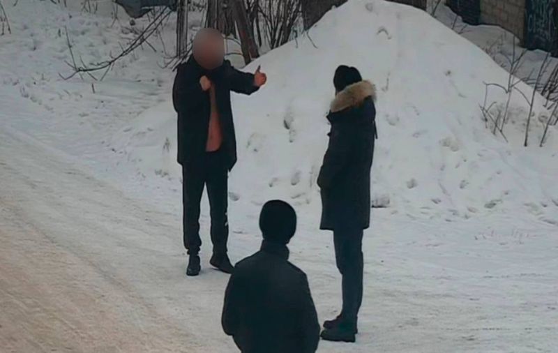 Приставил нож себе к горлу: нетрезвый мужчина пытался напугать полицейских Петропавловска