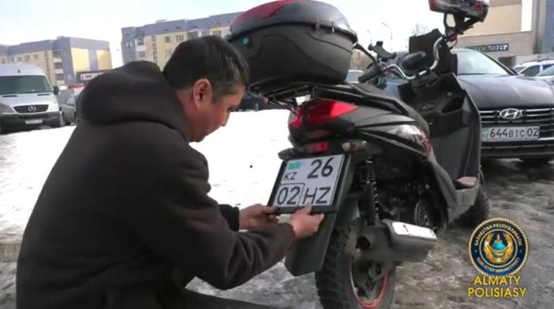 СпецЦОНы Алматы продлили работу 5 апреля из-за регистрации мопедов