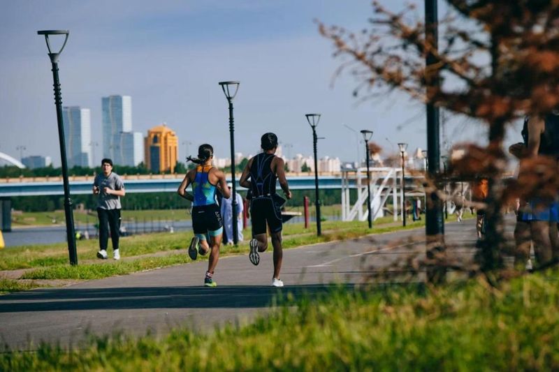 Несколько улиц Астаны закроют в воскресенье из-за турнира по триатлону