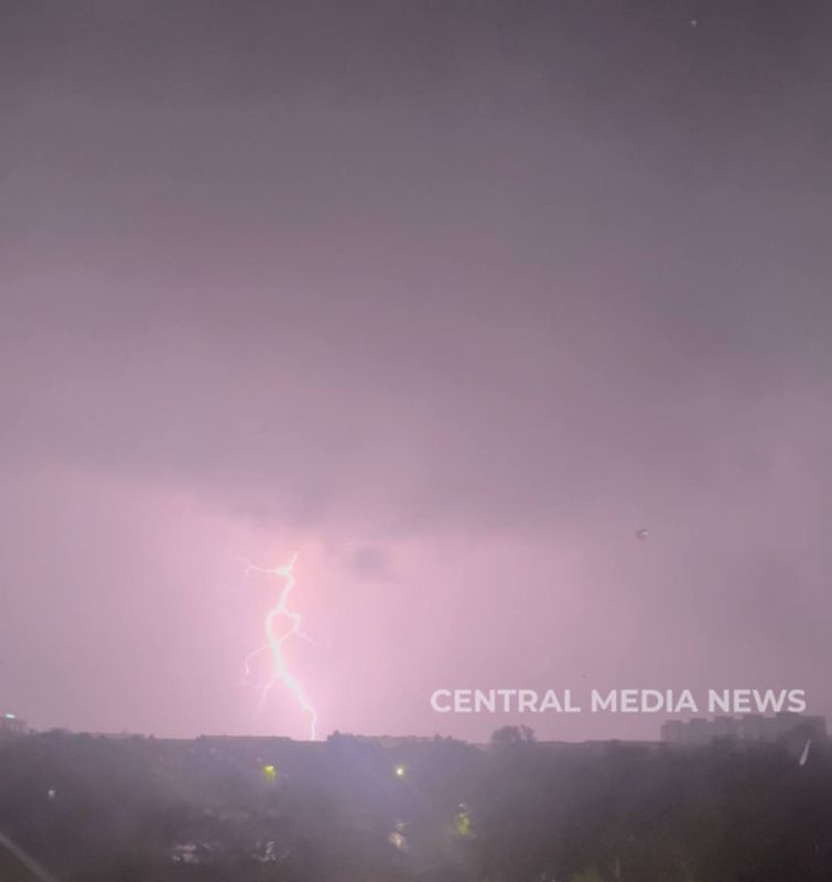 Угроза с грозами: казахстанцев предупреждают о неустойчивой погоде