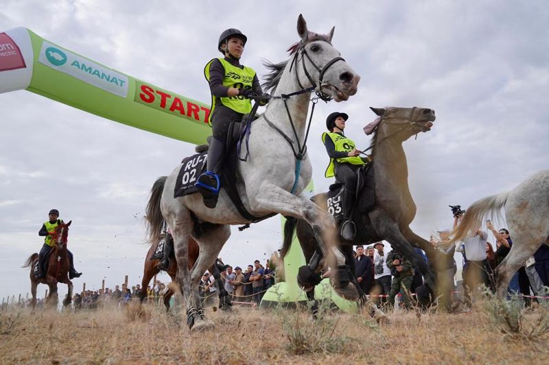 500 км за 5 дней: 19 казахстанских и зарубежных команд участвуют в марафоне степи
