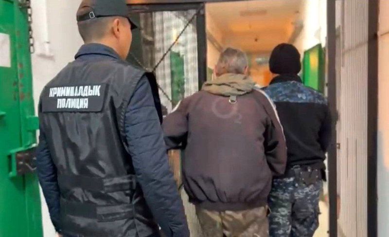 В Костанайской области мужчина убил жену и 16-летнего сына