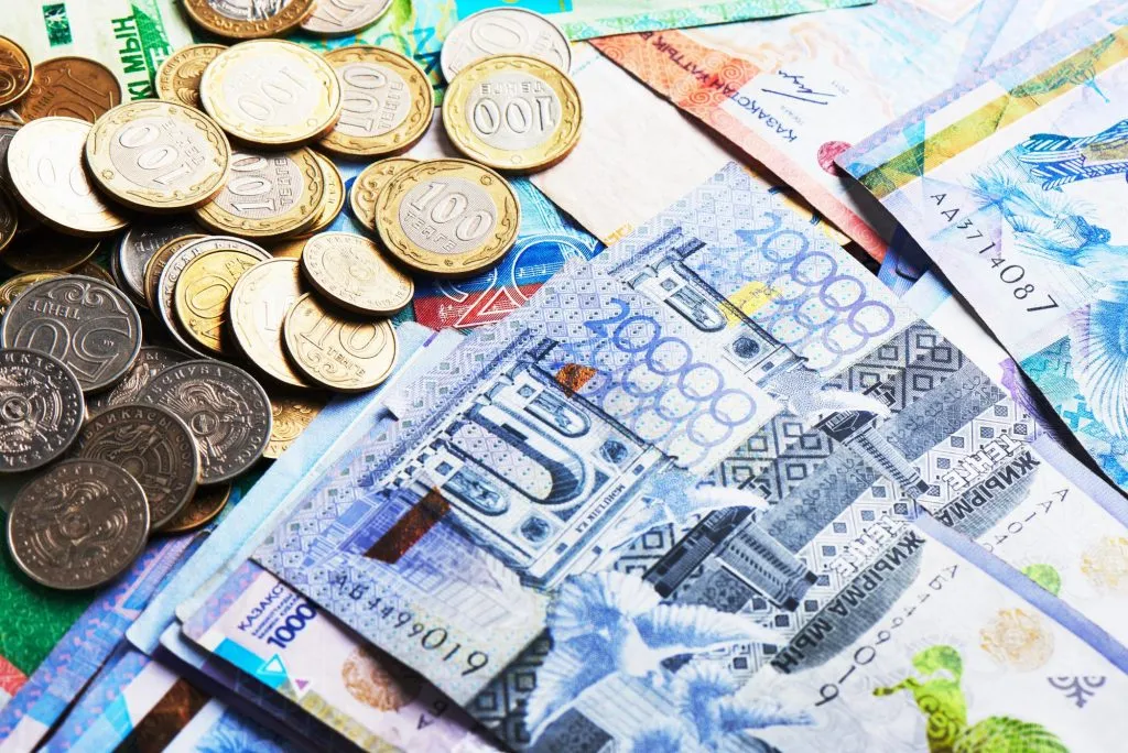 тенге монеты