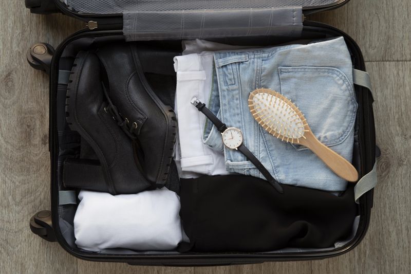 Чемодан за 1099 тенге: продаёт ли международный аэропорт Алматы утерянный багаж?