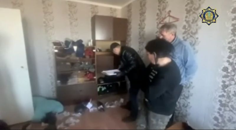 Напали на человека — попались с наркотиками: в Аксу задержали закладчиков