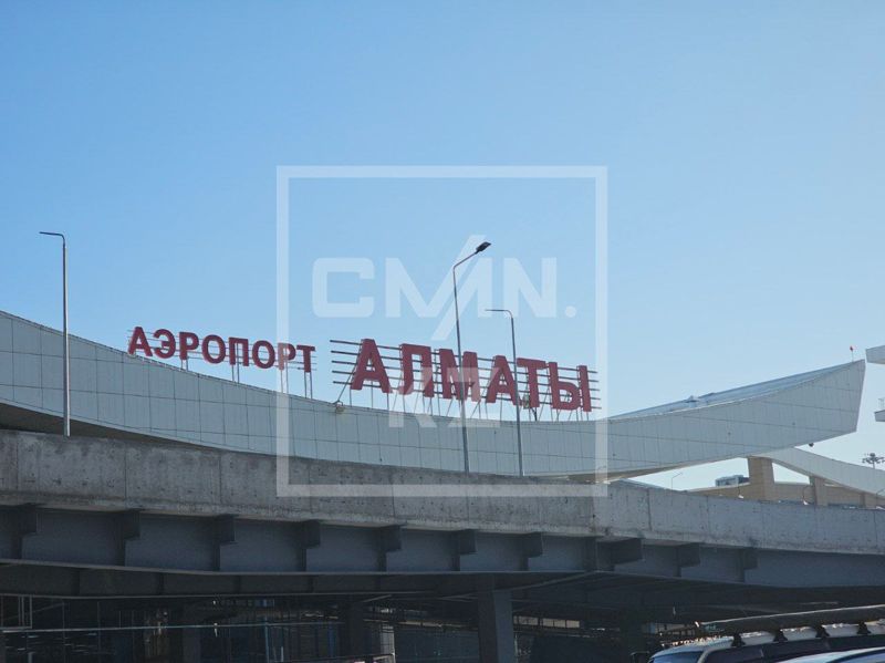 Скончалась девочка, которой не выделили реанимобиль в аэропорту Алматы