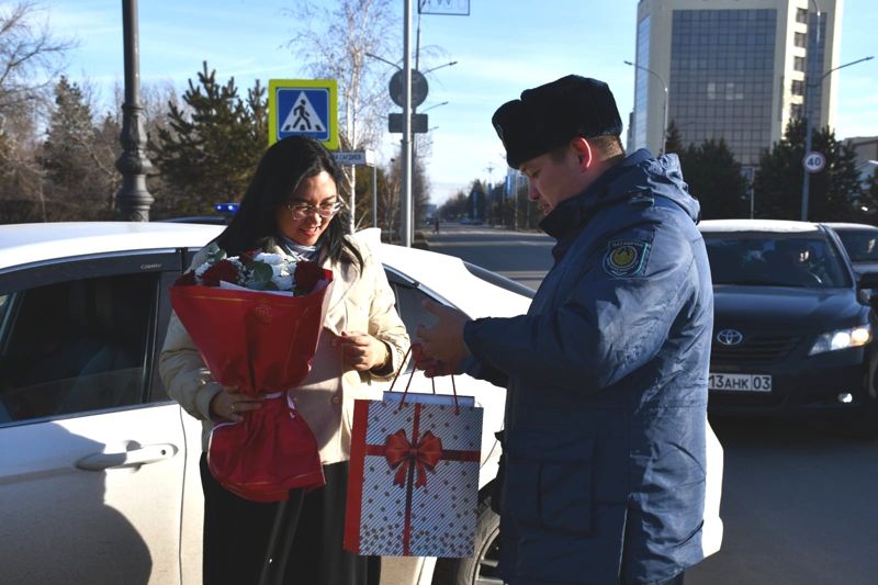 За рулём – без штрафов: в Кокшетау наградили самых лучших водителей