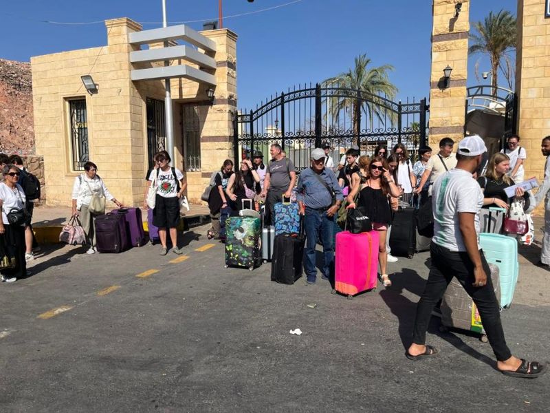 МИД: Казахстан завершил эвакуацию граждан из Ближнего Востока